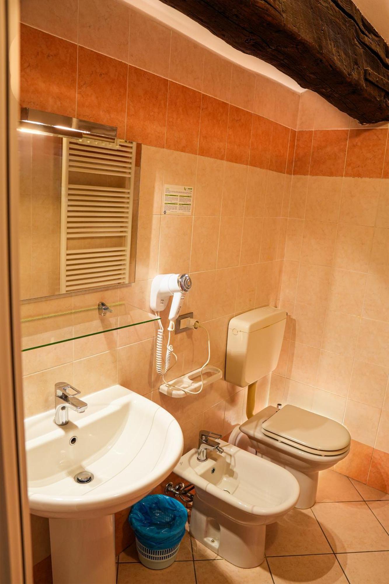 Smart Hotel แฟร์รารา ภายนอก รูปภาพ