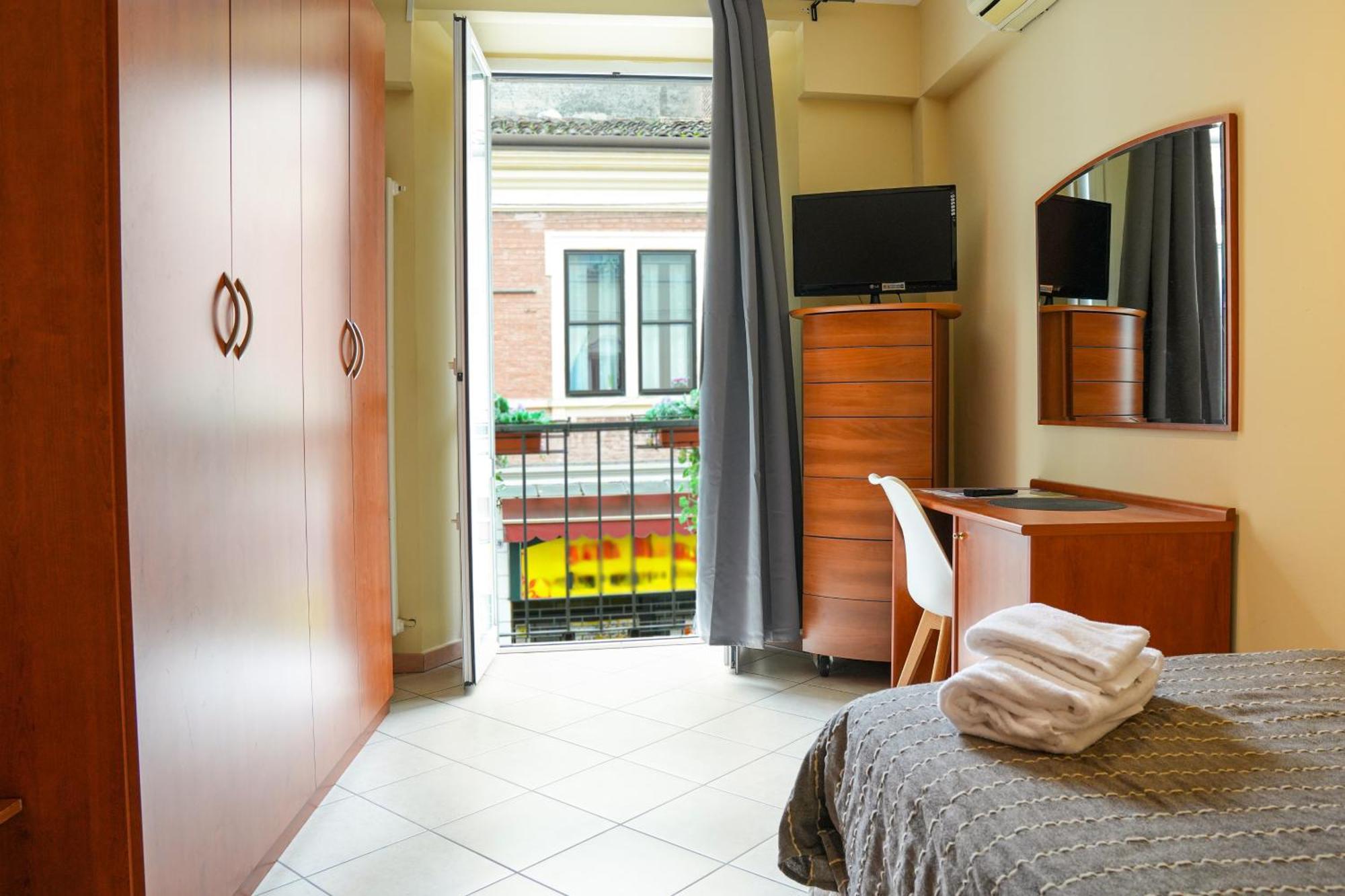 Smart Hotel แฟร์รารา ภายนอก รูปภาพ